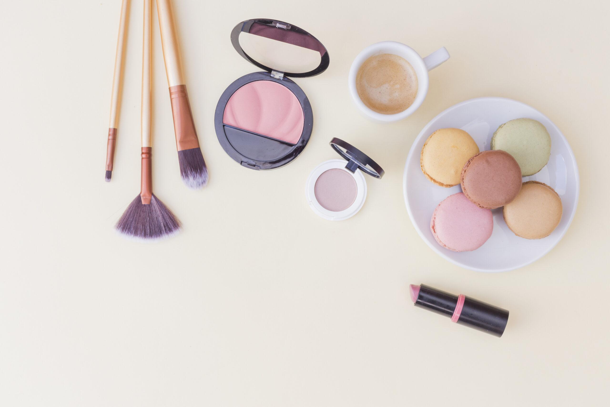 pixabay-close-up-photo-make-up-products-grey (7)